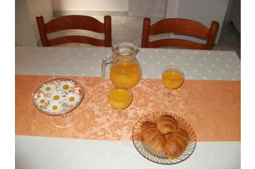 Hrvaška Privát Kaštel Novi, Eksterier